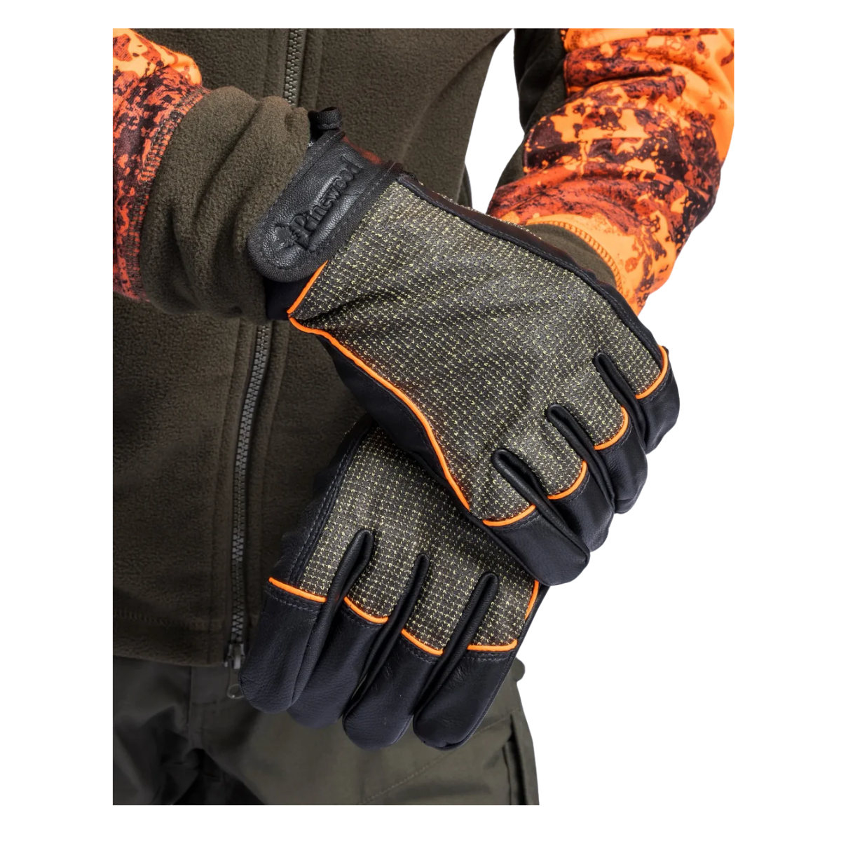 Pinewood Furudal Thorn Resistant Jakthandske
