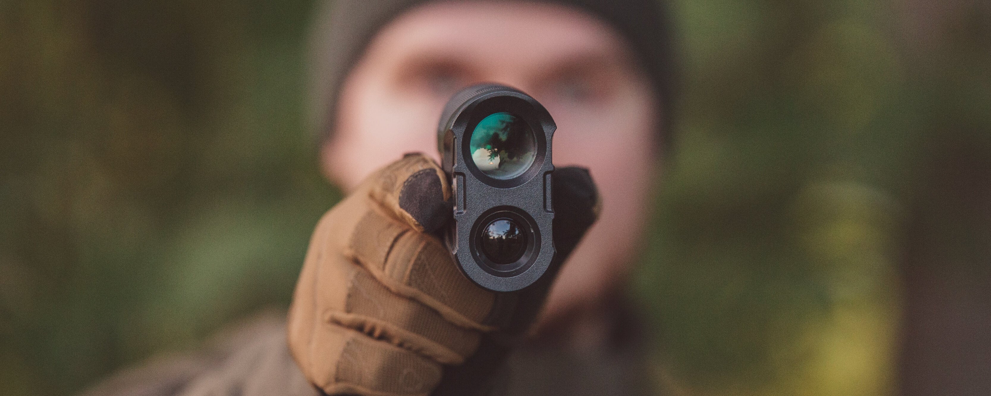 Banner som visar Vector Optics Continental-serien med premium produkter för jakt, utvecklade för skarp bild och hög ljustransmission