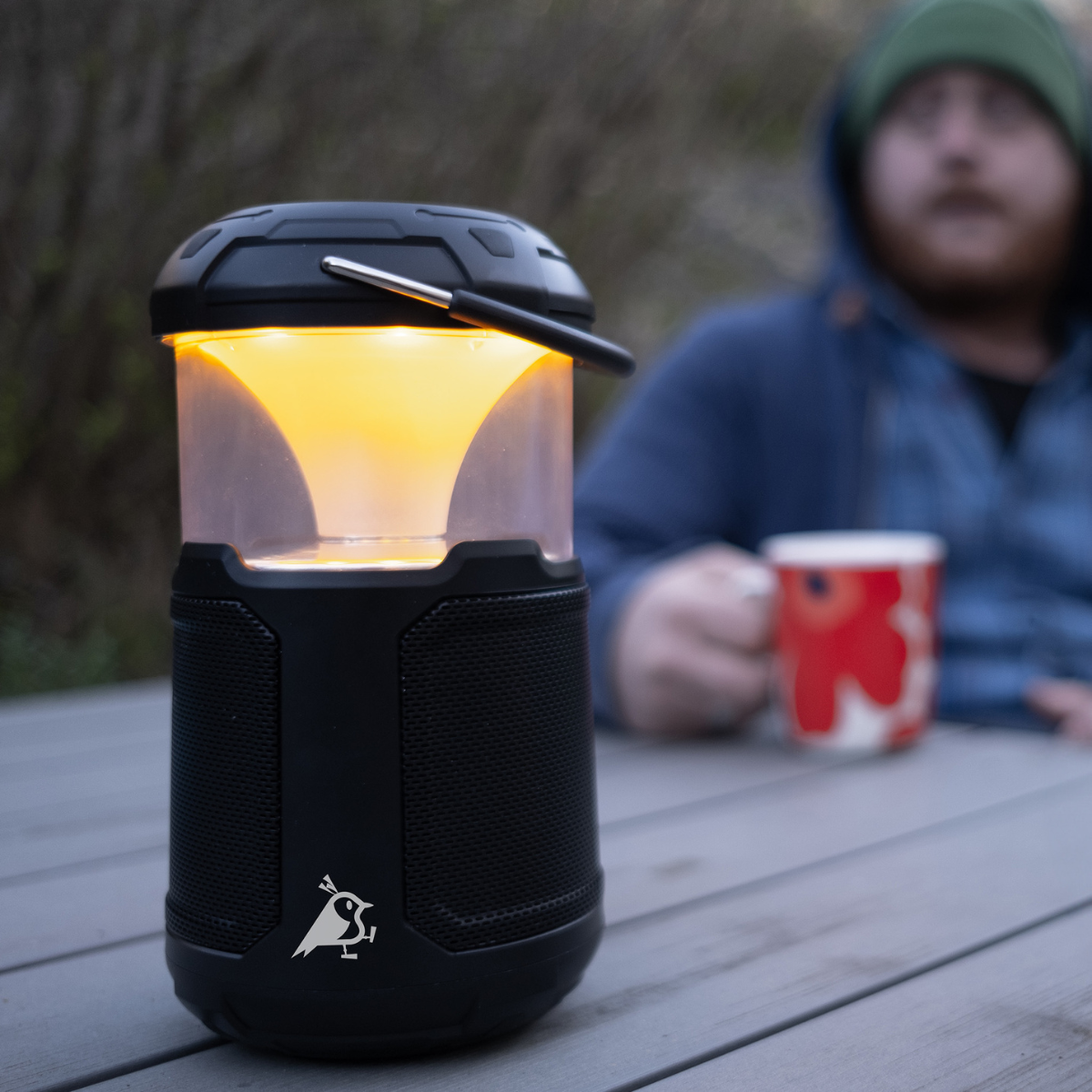 Aqiila Soundbird B10 – Högtare med lampa